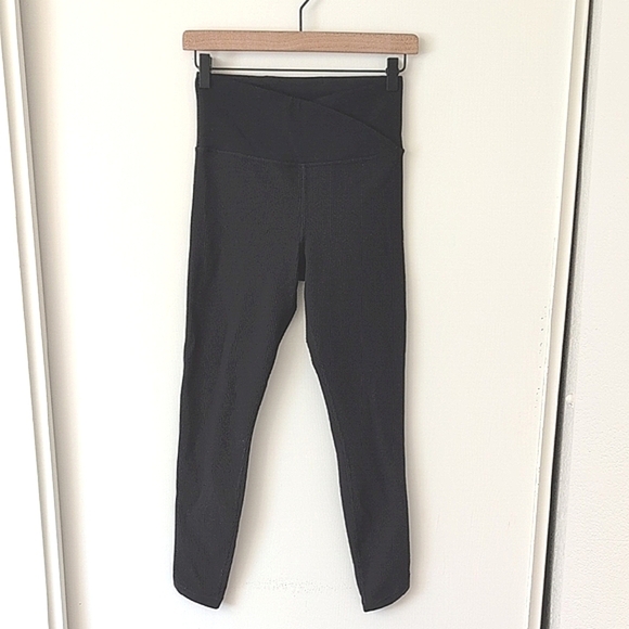 Athleta Womens Small Elation Crossover Ribbed Leggings Black Activewear Workout - Picture 1 of 8